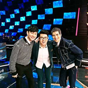 老男人夜生活与女人视频
